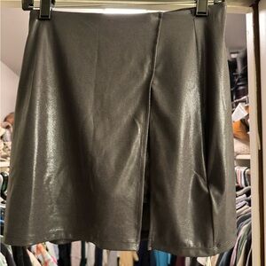 Halara Skirt NWT